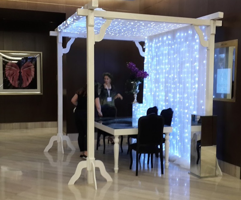 IŞIKLI KRİSTAL GAZEBO KİRALAMASI